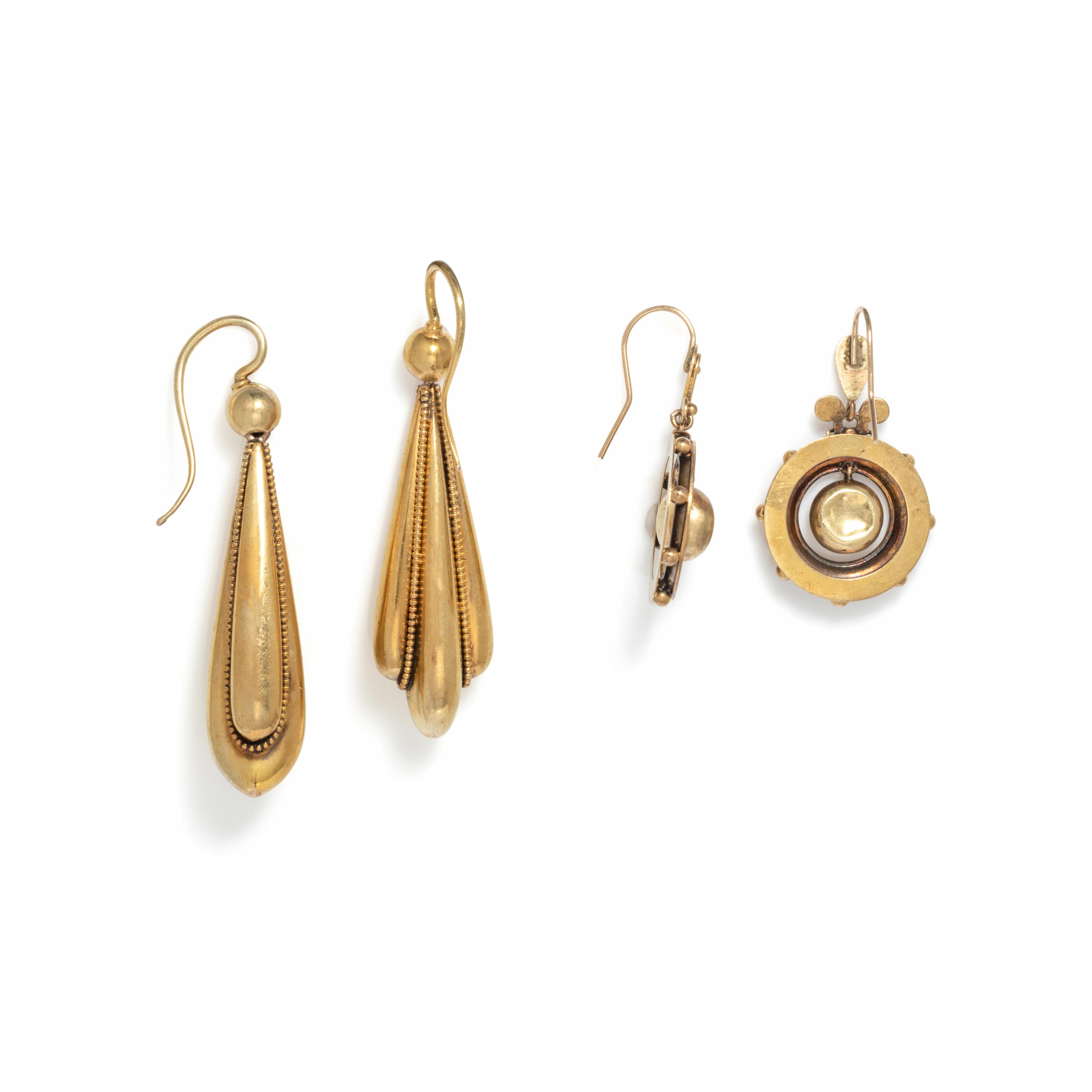 COLLECTION OF ANTIQUE GOLD EARRINGS