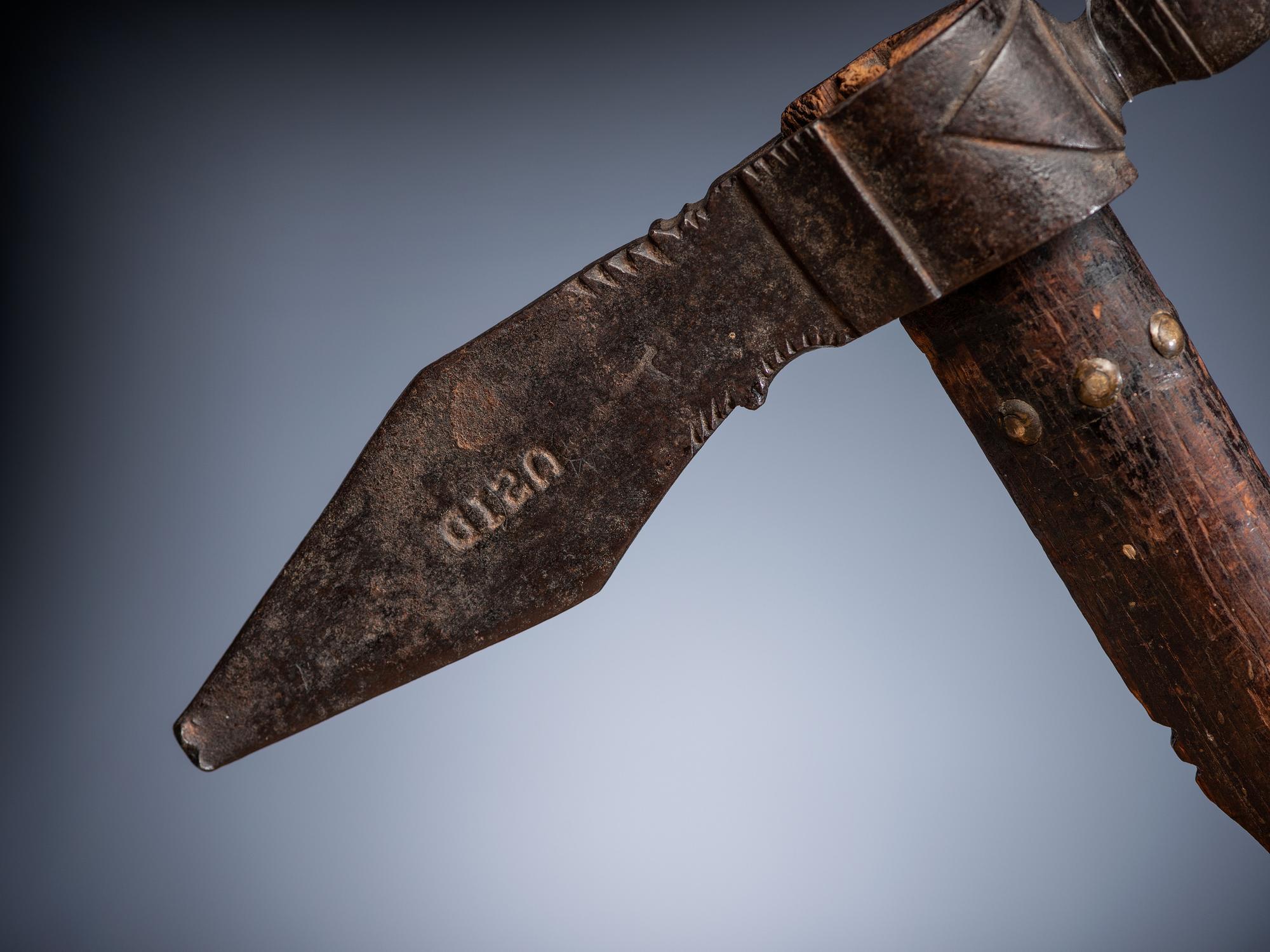 Western Plains Pipe Tomahawk, with Modified Head