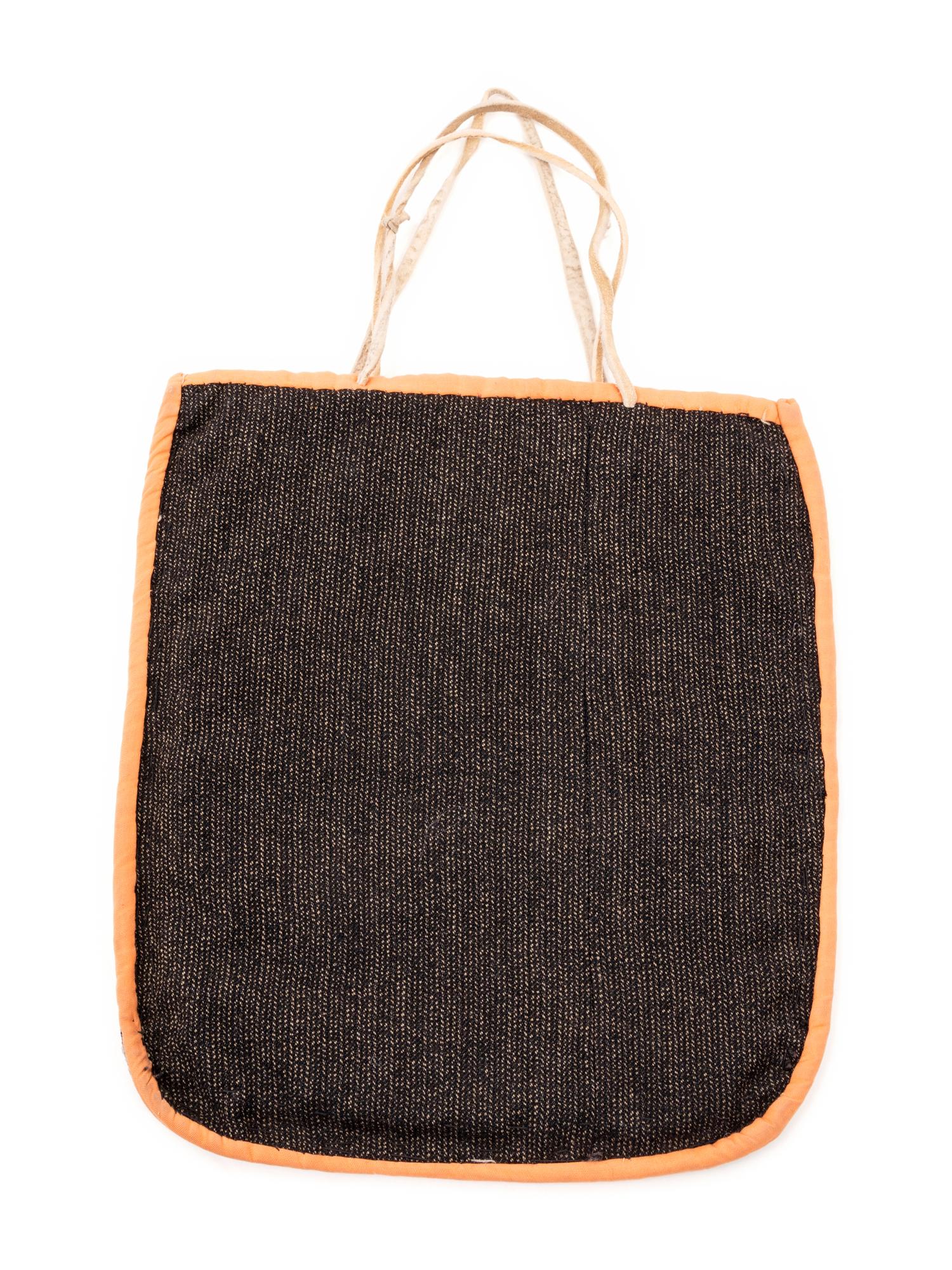 Plateau Pictorial Flat Bag, with Contour Beadwork