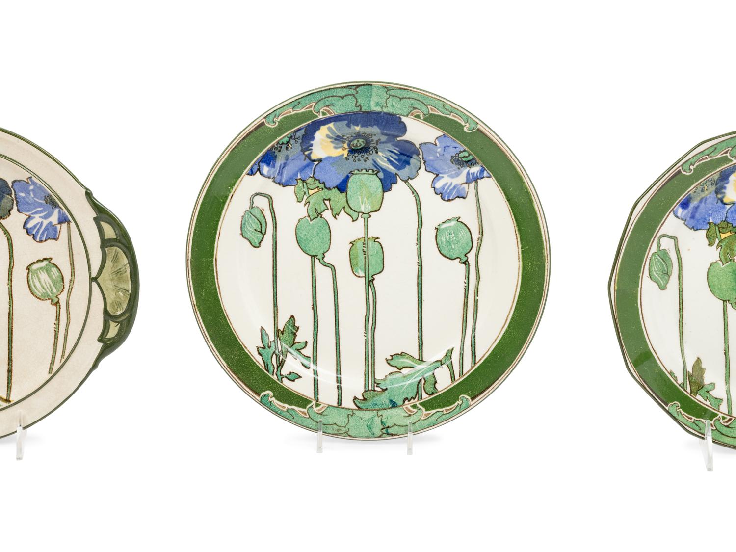 A Royal Doulton Stoneware Dinner Service