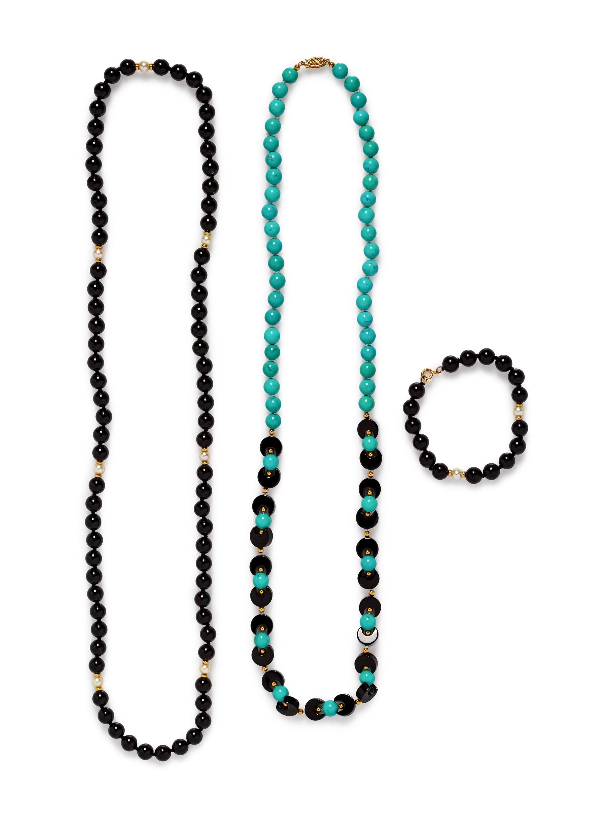 A Collection of Yellow Gold and Onyx Bead Jewelry,