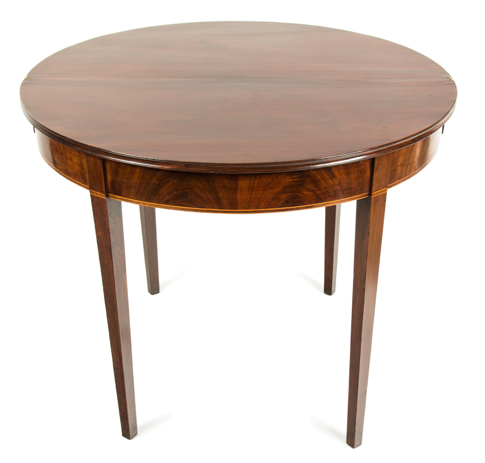 A Hepplewhite Mahogany Flip-Top Table Height 28 3/4 x width 36 x depth 18 inches. — 19TH CENTURY
