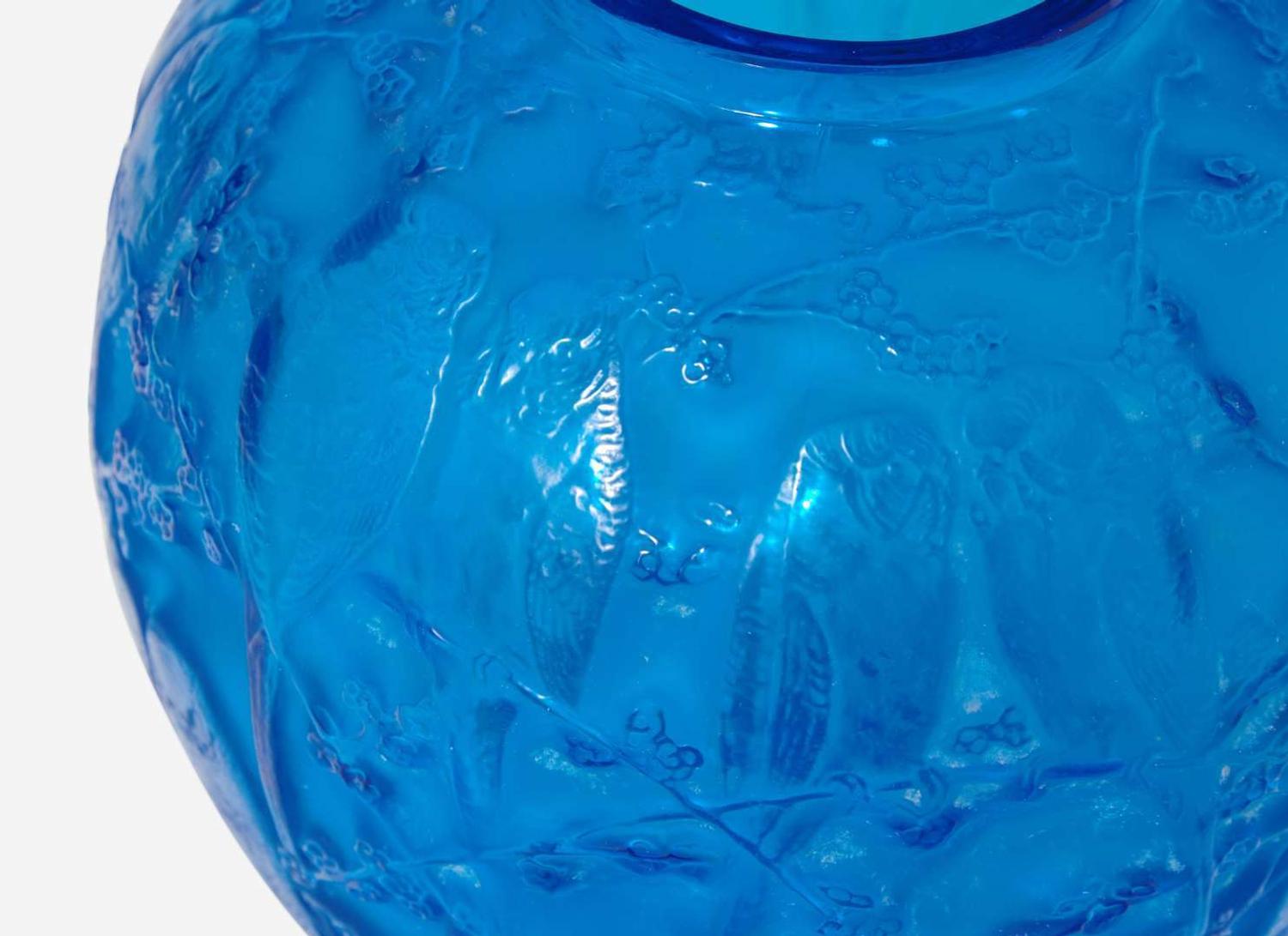 René Lalique, Early Blue "Perruches" Vase