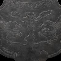 A Large Chinese Low-Relief Duan Stone Chime, 19th Century 清晚期 端石如意雲頭石磬