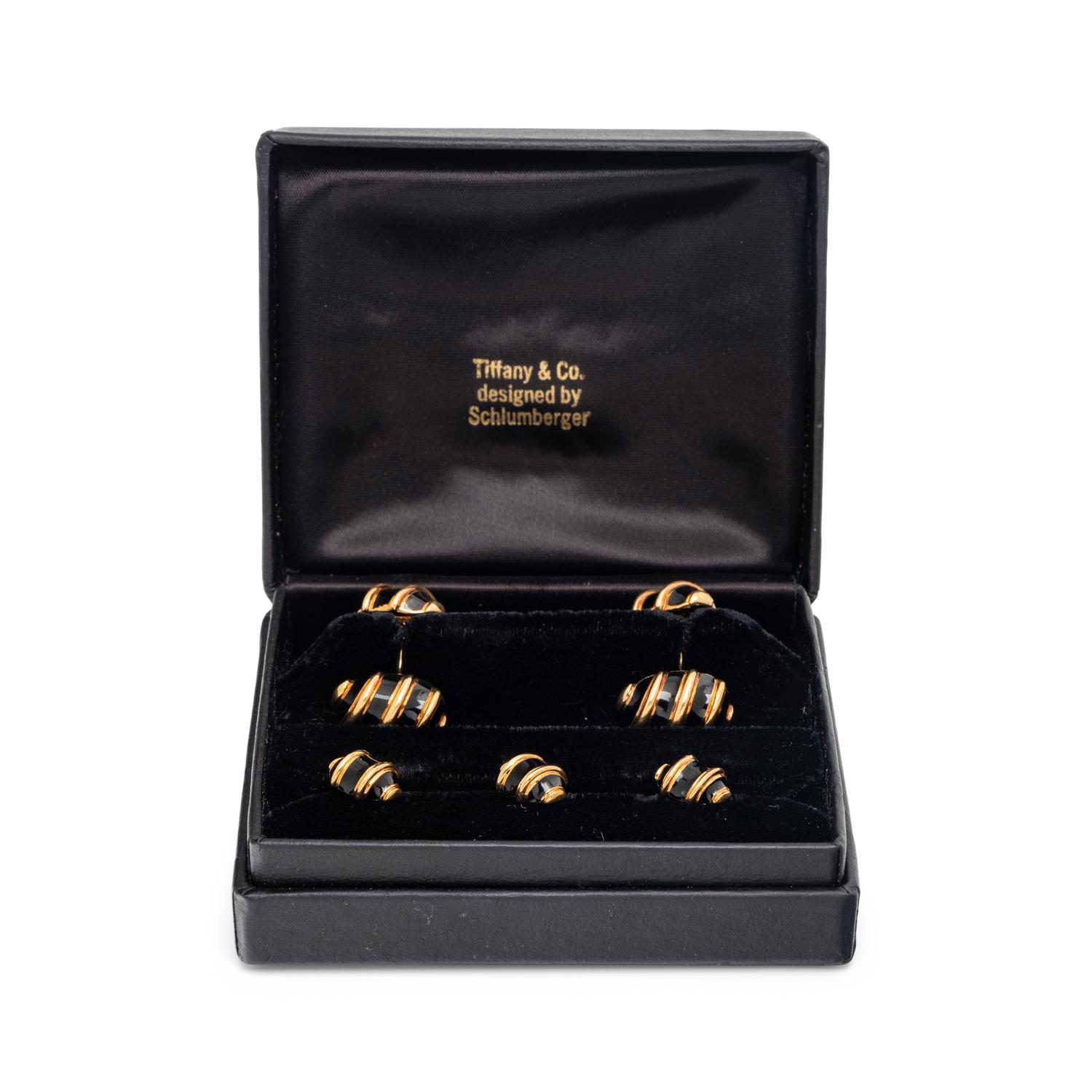 TIFFANY & CO., SCHLUMBERGER, YELLOW GOLD AND ENAMEL 'OLIVE' DRESS SET