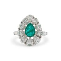 EMERALD AND DIAMOND RING