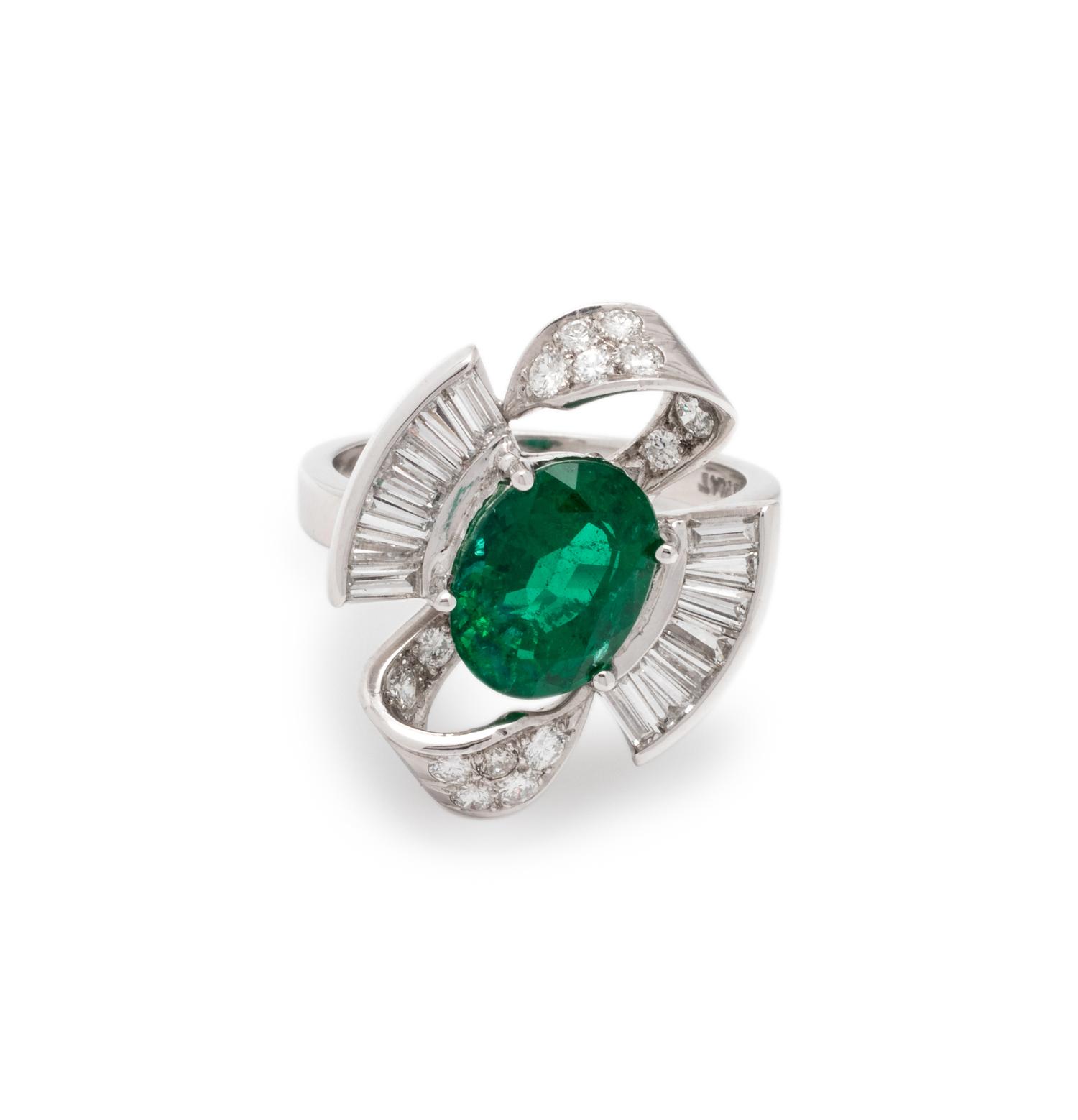 EMERALD AND DIAMOND RING