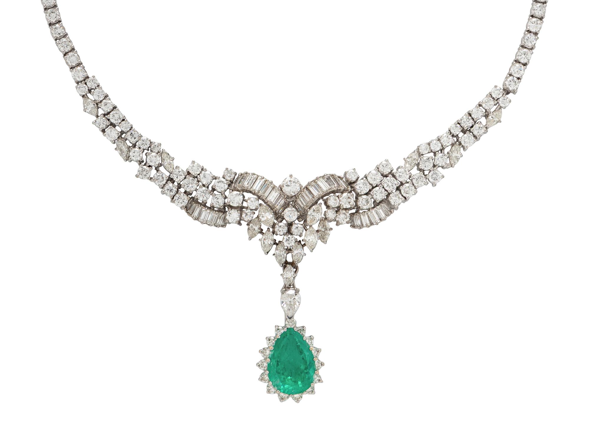 EMERALD, DIAMOND, AND WHITE GOLD NECKLACE