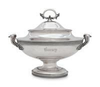 A Tiffany & Co . Silver Tureen