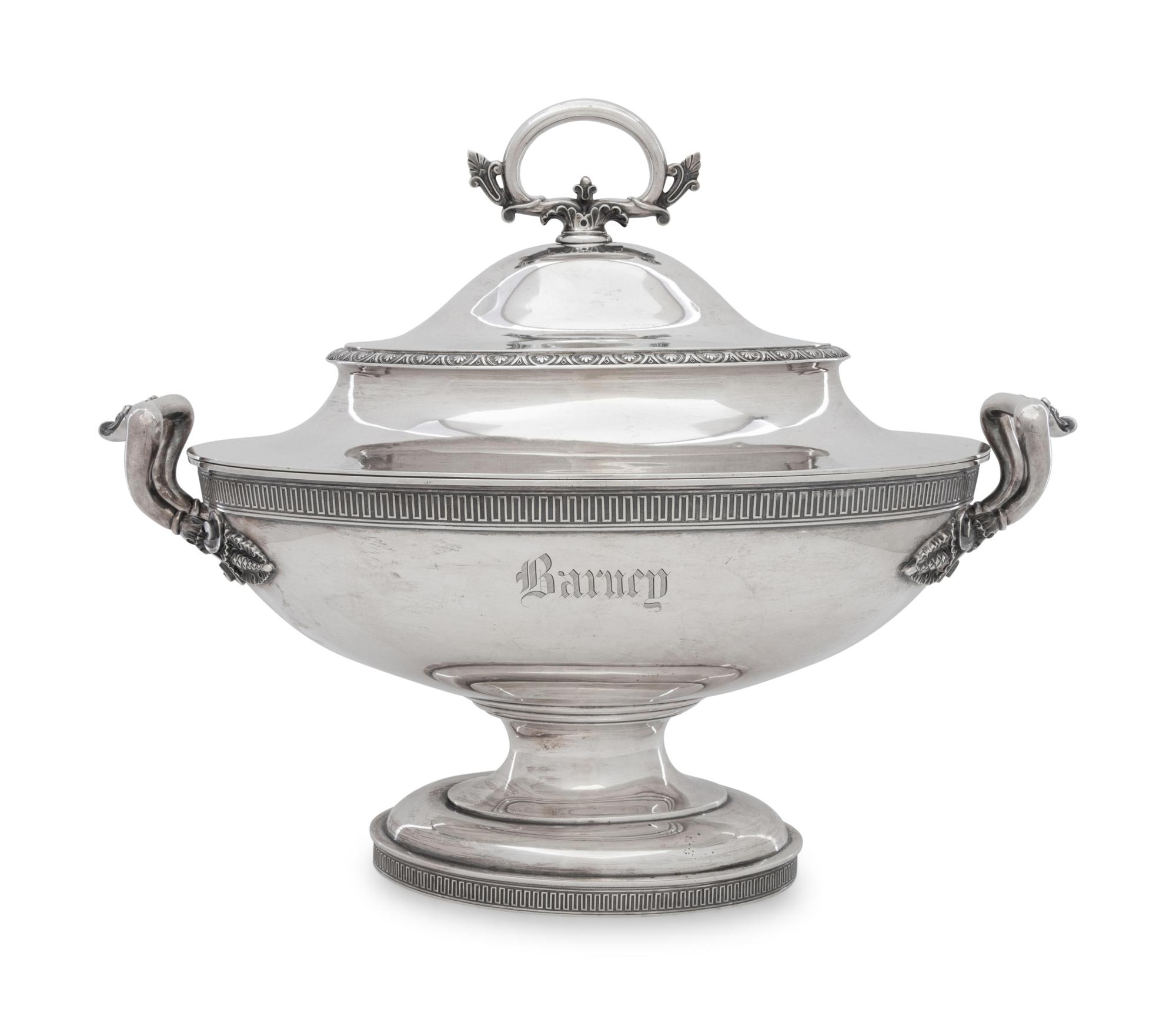 A Tiffany & Co . Silver Tureen