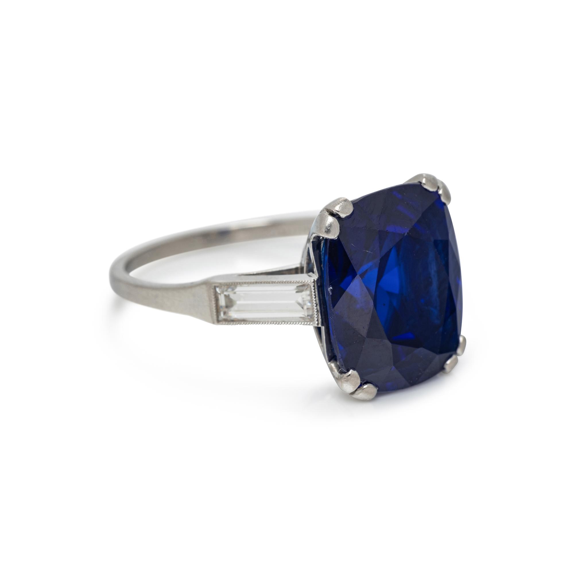 AN IMPORTANT KASHMIR UNHEATED SAPPHIRE AND DIAMOND RING