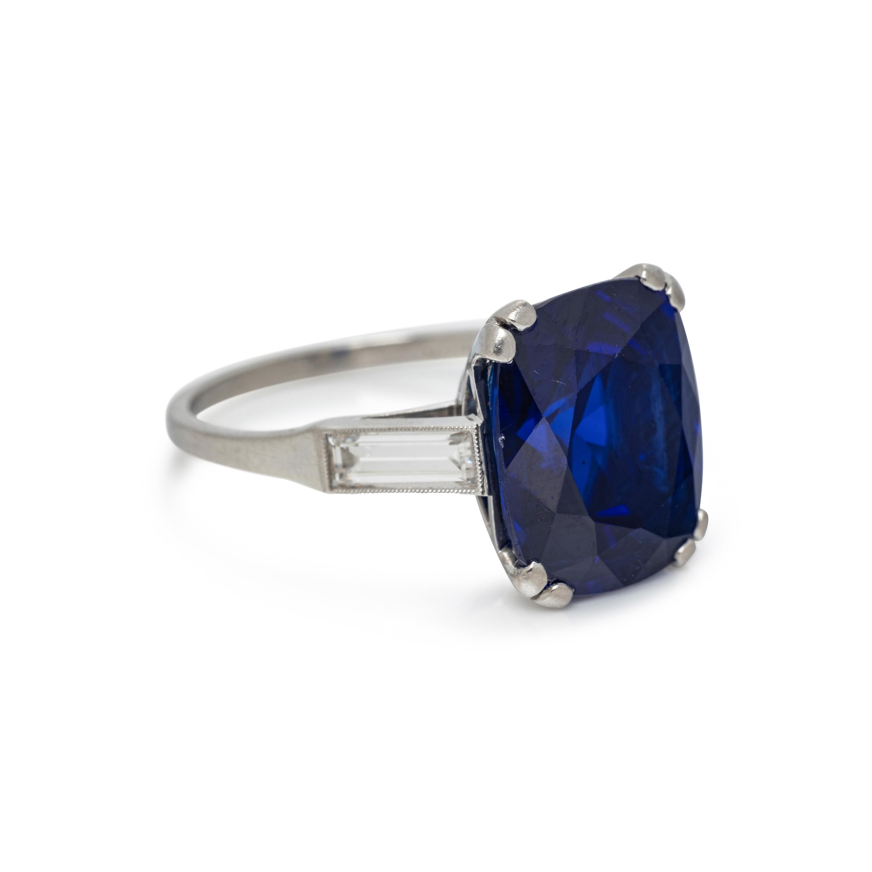 AN IMPORTANT KASHMIR UNHEATED SAPPHIRE AND DIAMOND RING