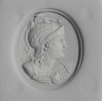 A Fine Neoclassical Gold and Agate Finger Ring with a Bust of the Goddess Athena