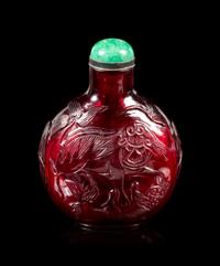 A Large Amber-Tone Glass Snuff Bottle