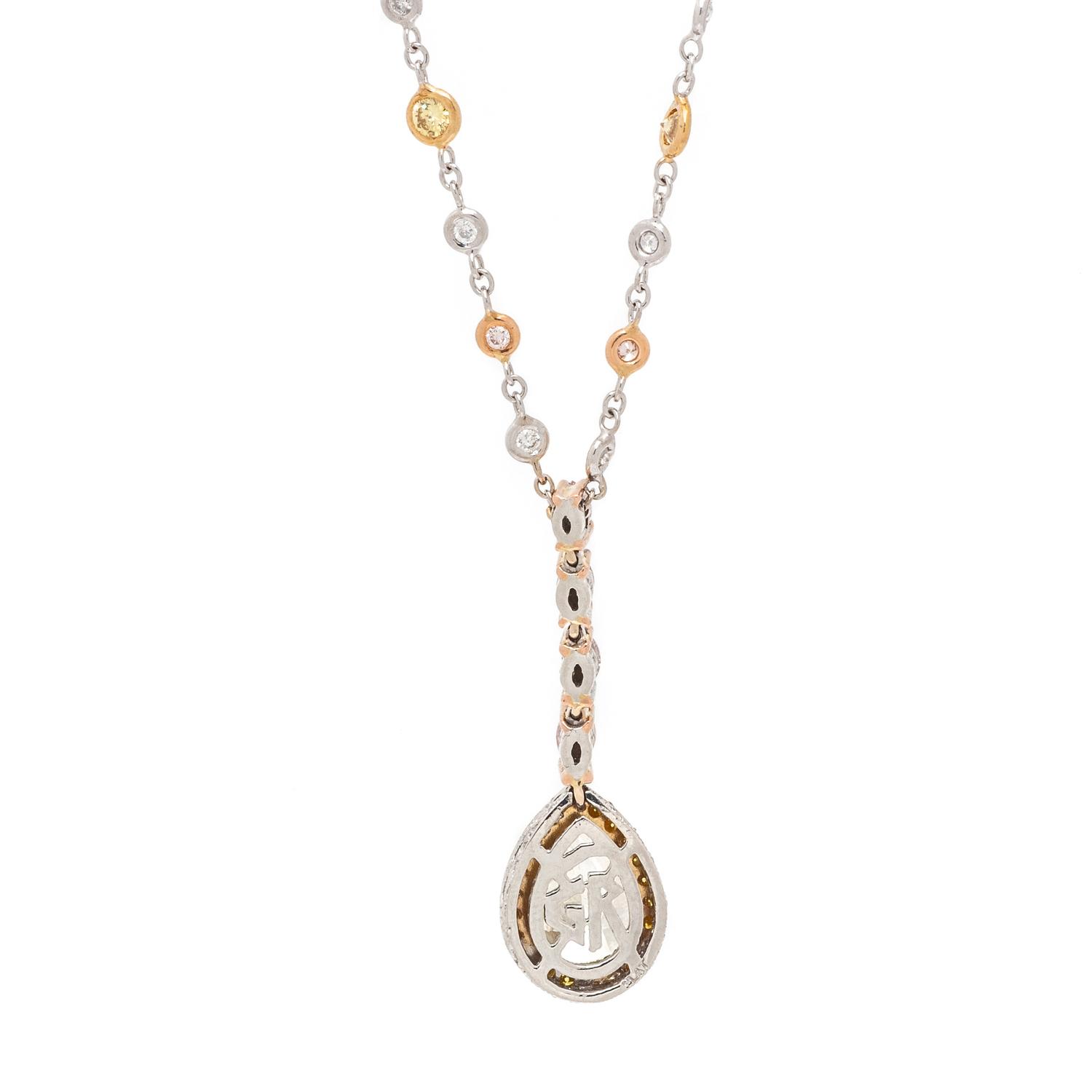 COLORED DIAMOND AND DIAMOND NECKLACE