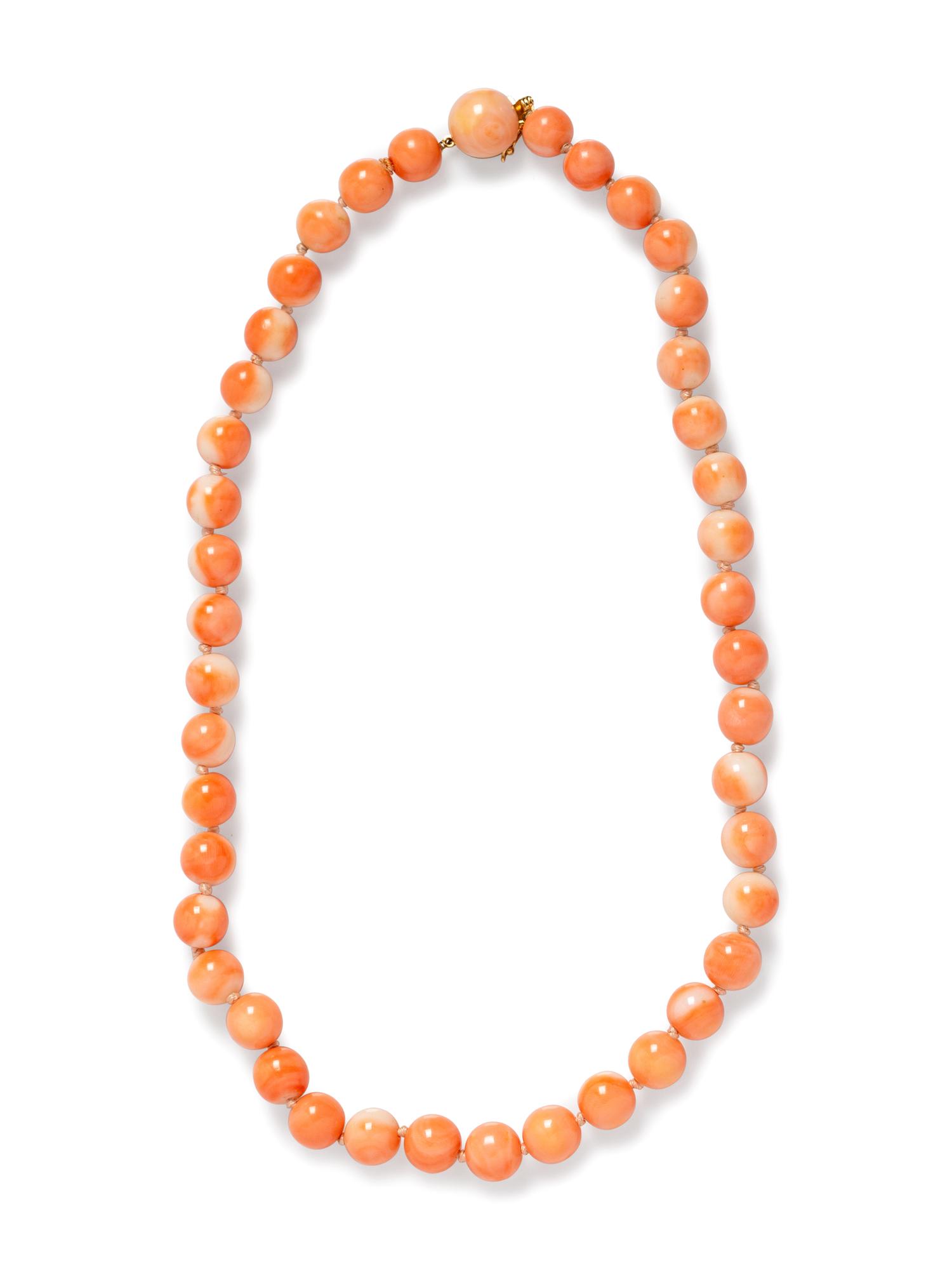 A Yellow Gold and Coral Necklace,