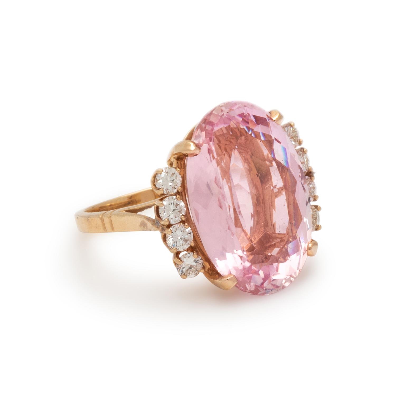 YELLOW GOLD, MORGANITE, AND DIAMOND RING