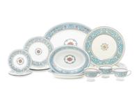 A Wedgwood Florentine Porcelain Dinner Service