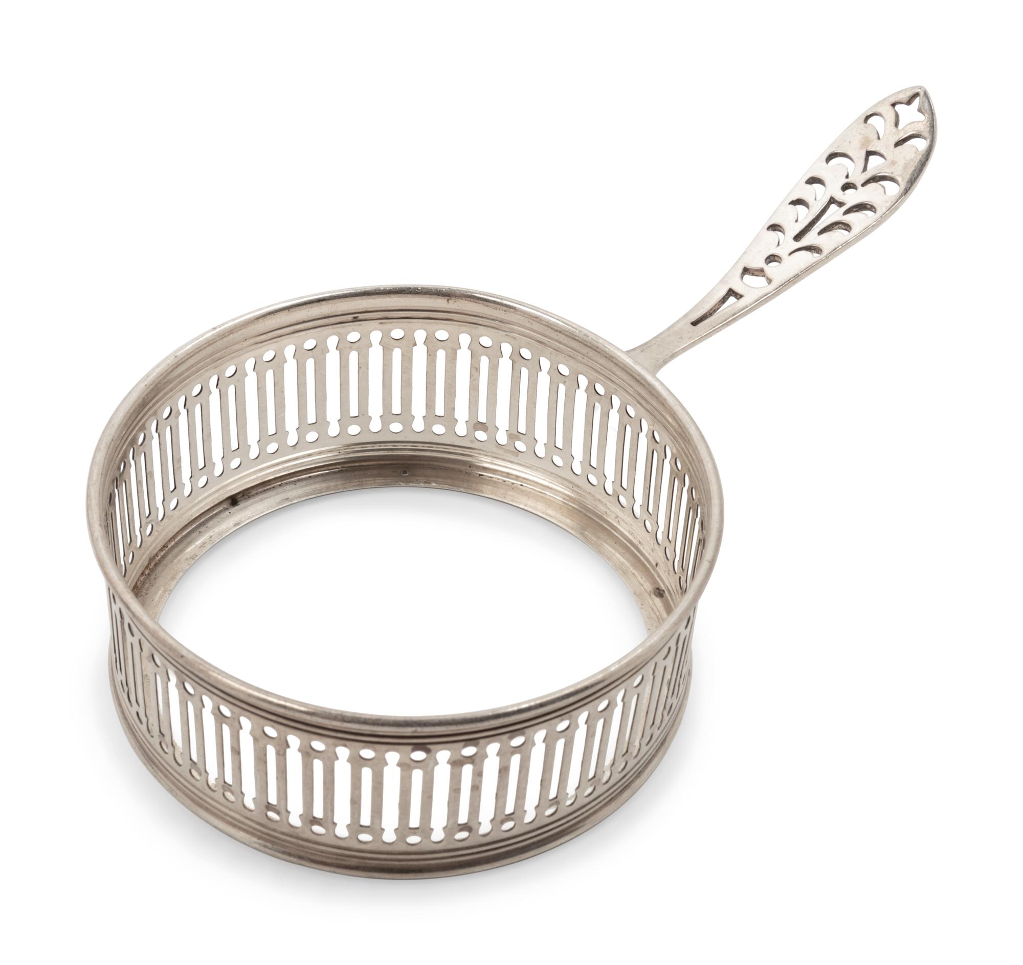 A Group of Sixteen American Silver Dessert Bowl Liners