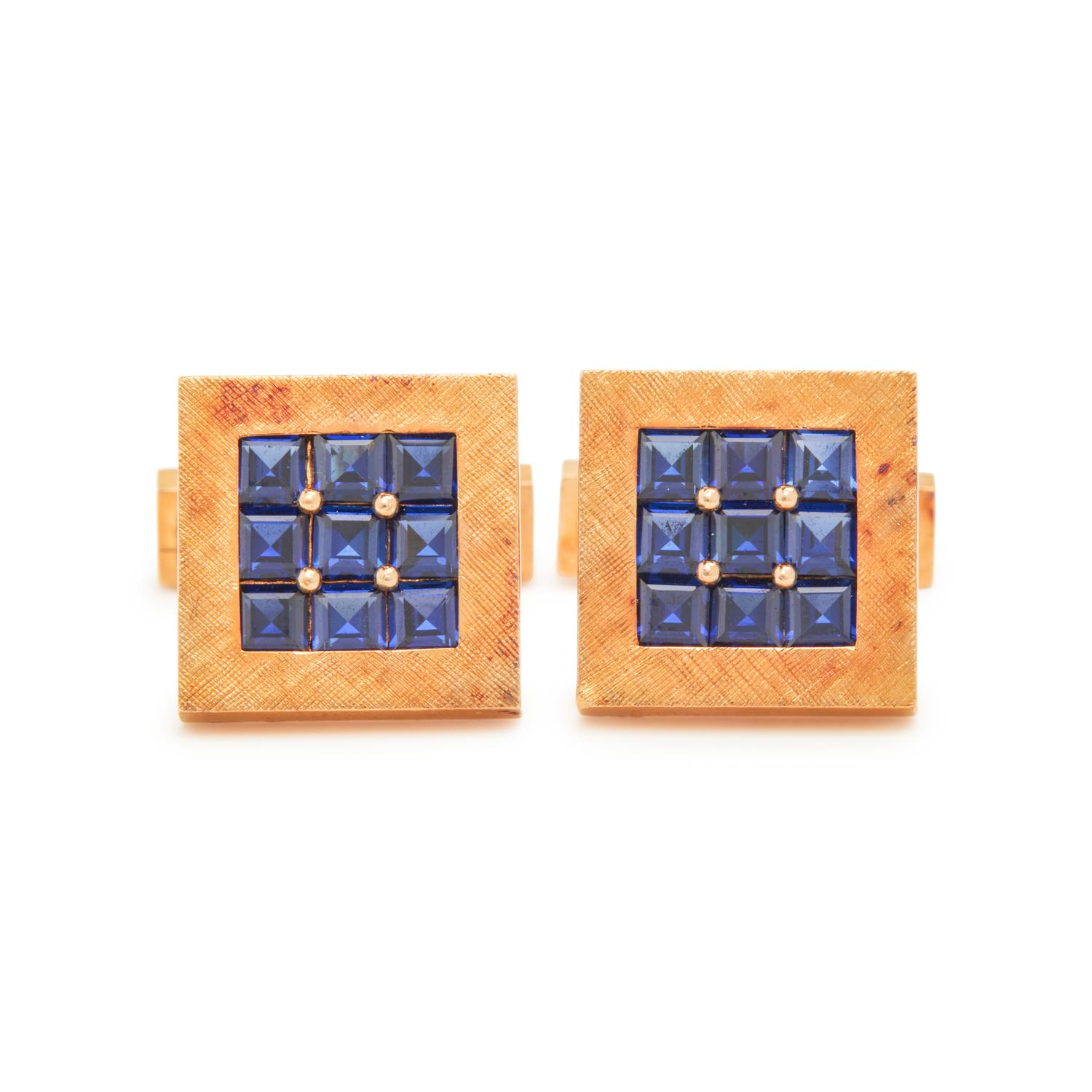 YELLOW GOLD AND SYNTHETIC SAPPHIRE CUFFLINKS