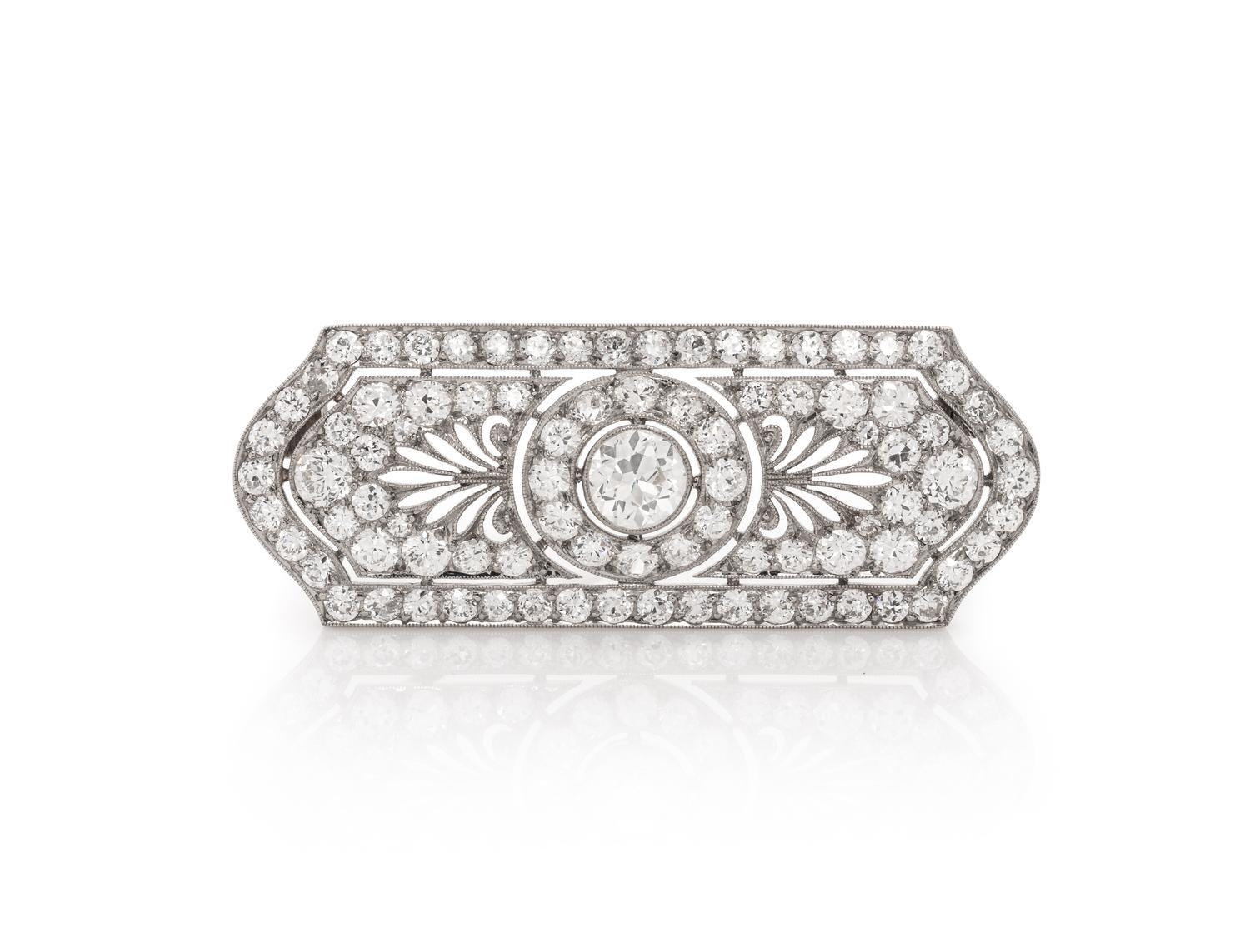 MARCUS & CO., PLATINUM AND DIAMOND BROOCH