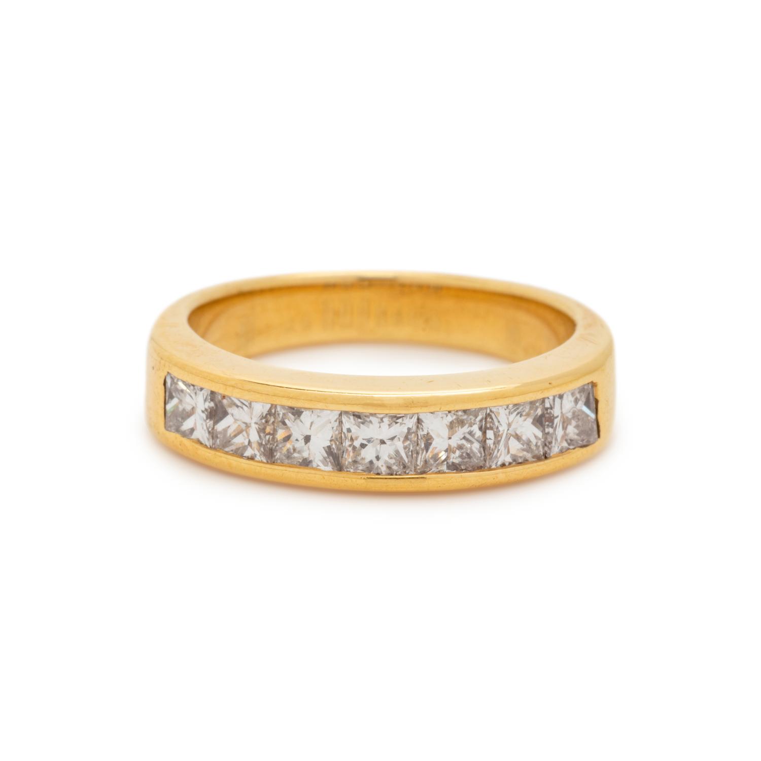 DIAMOND RING