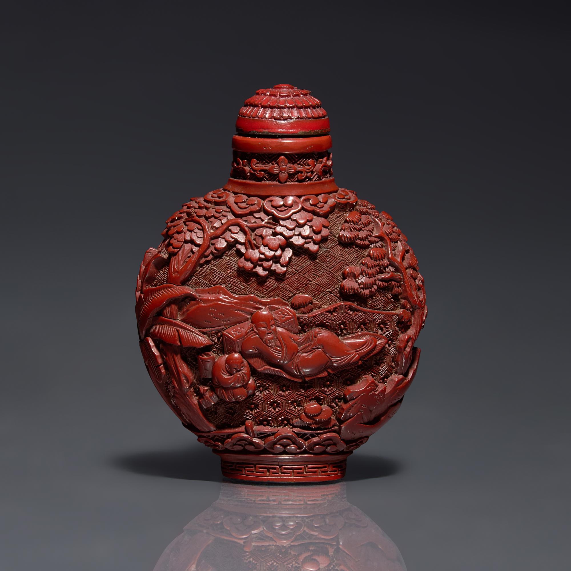 A Chinese Carved Cinnabar Lacquer Snuff Bottle, Late 18th-19th Century 清中期 剔紅松下高士圖鼻烟壺