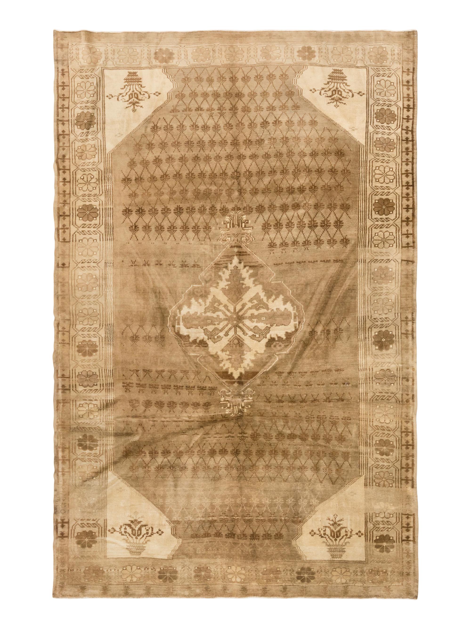 An Oushak Rug
