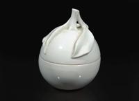 A Chinese blanc de Chine small fruit-form incense holder 德化窯果形小香盒