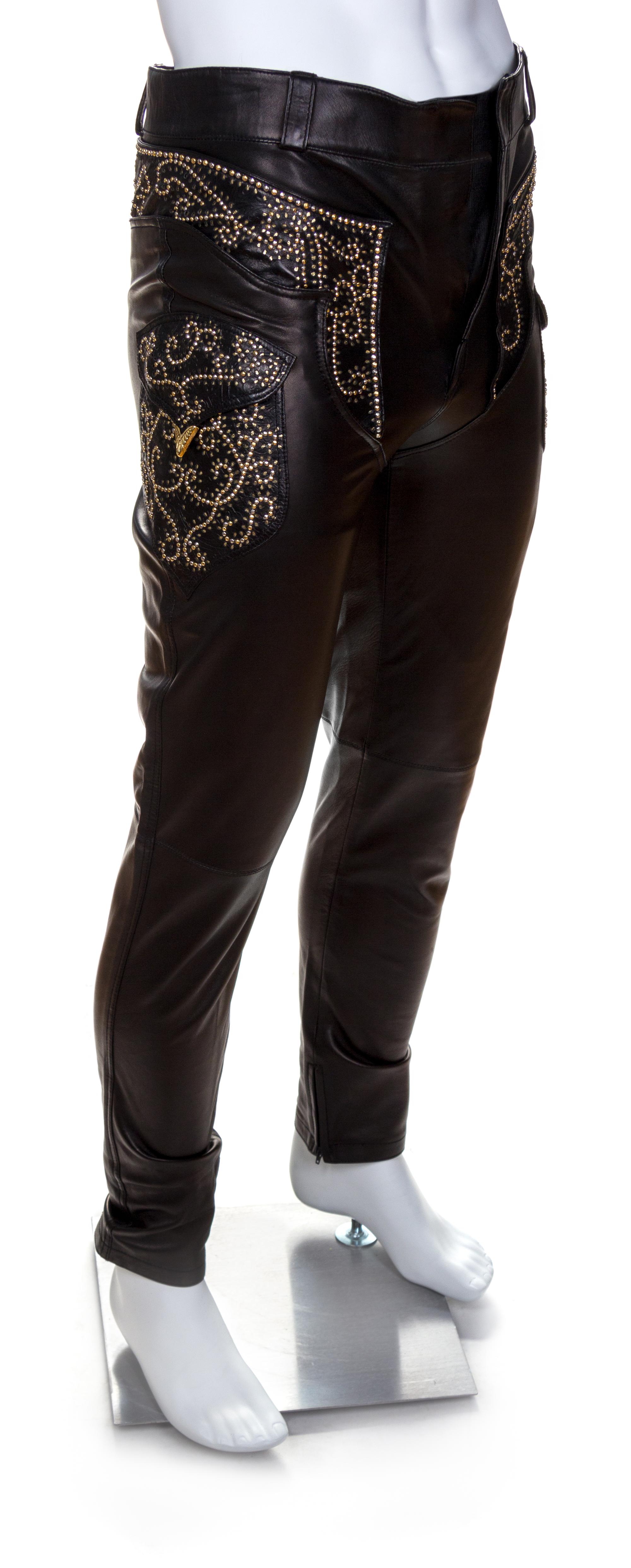A Gianni Versace Black Leather Men's Pant, Size 48.