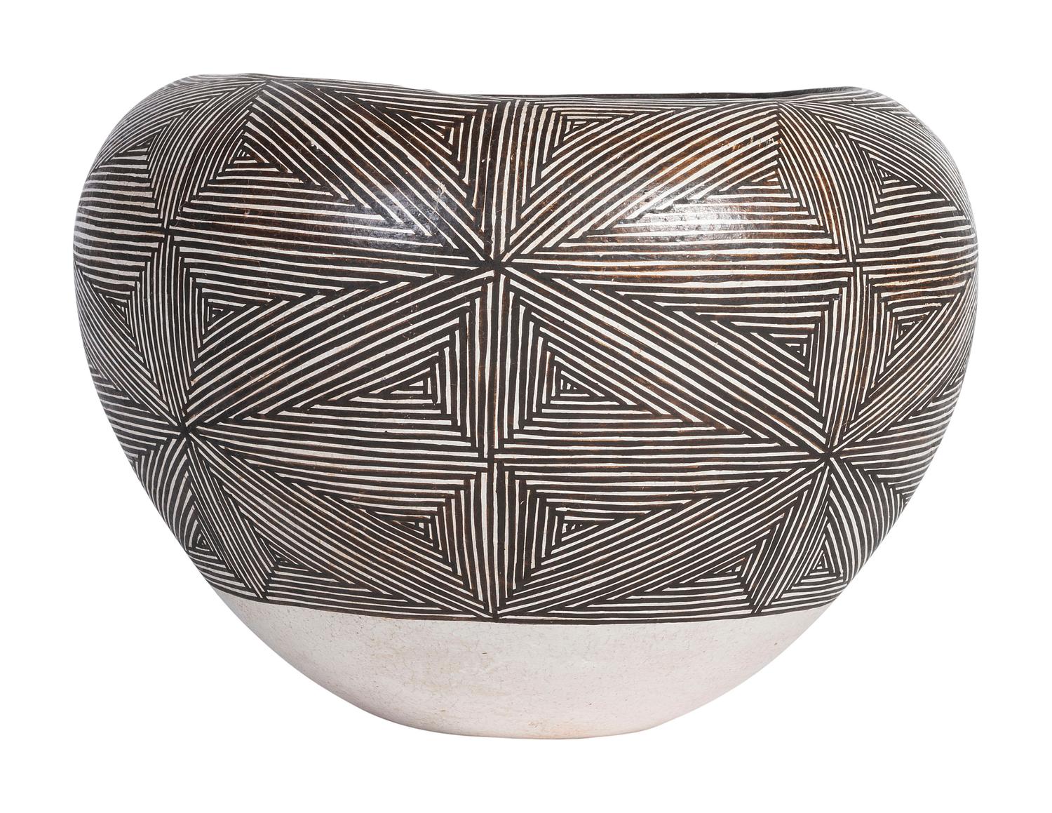 Fine Line Pottery Bowl