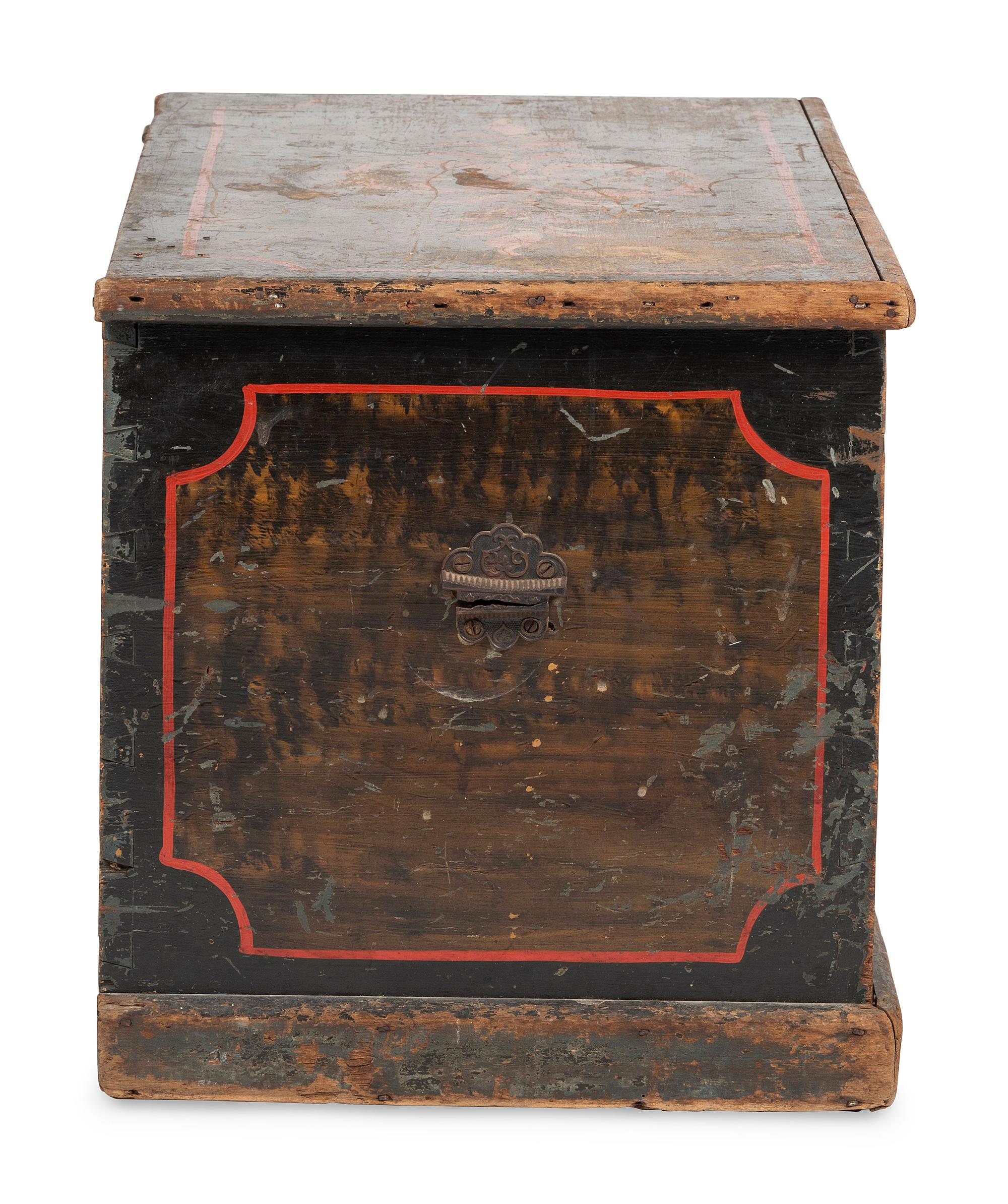 A Country Classical Grain Paint Decorated Poplar Blanket Chest