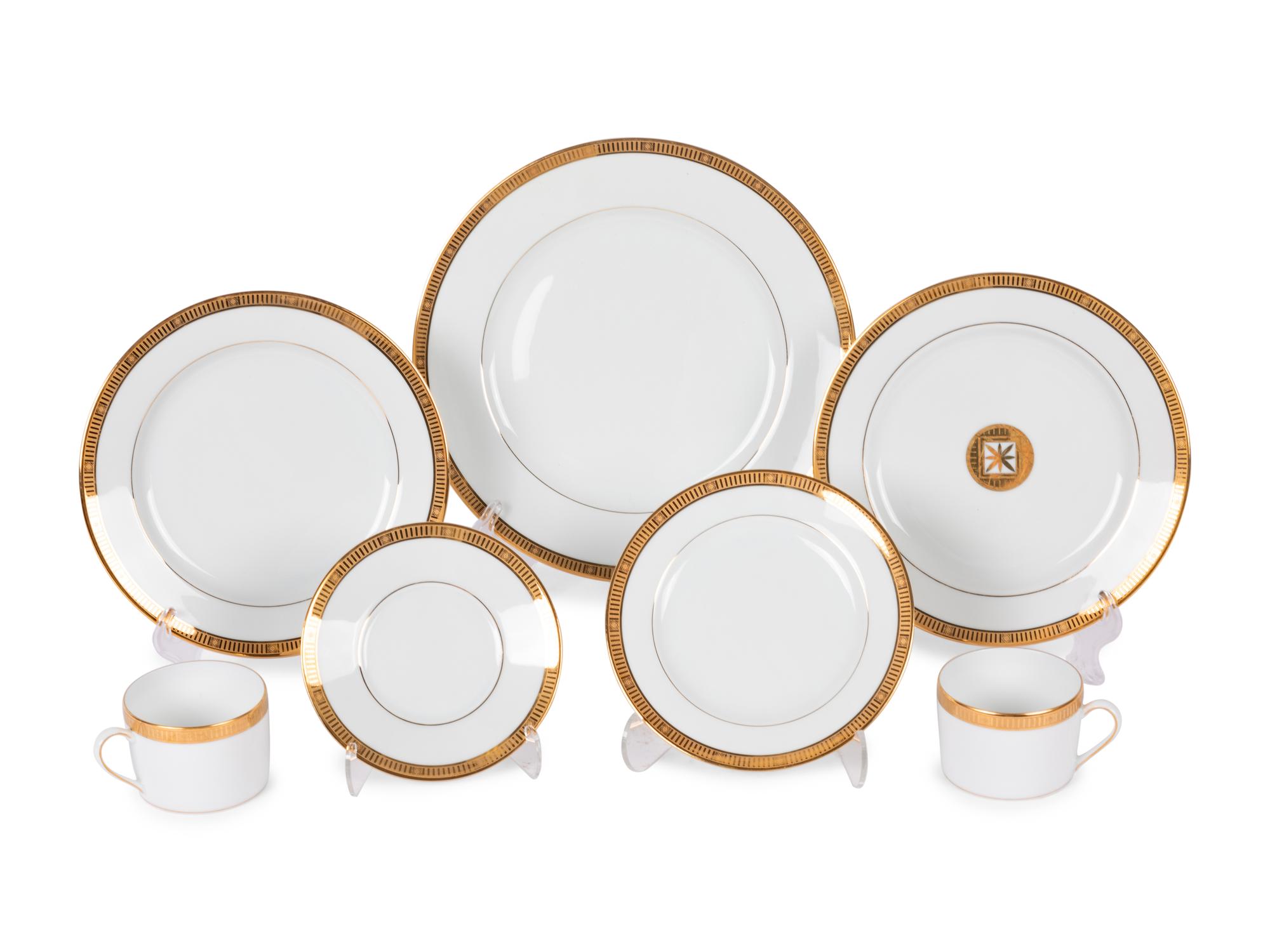 A Bernardaud Limoges Porcelain Dinner Service
