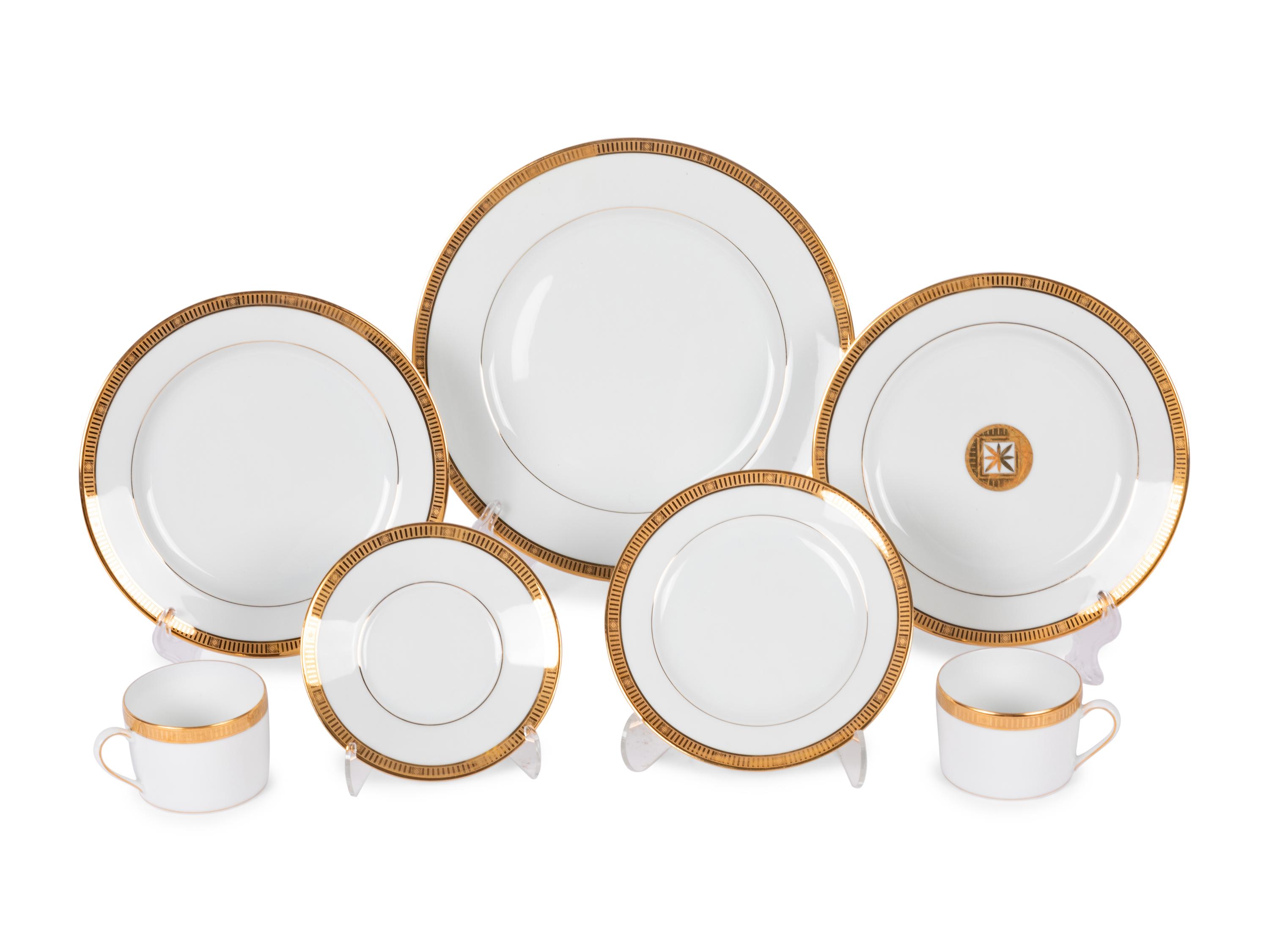 A Bernardaud Limoges Porcelain Dinner Service