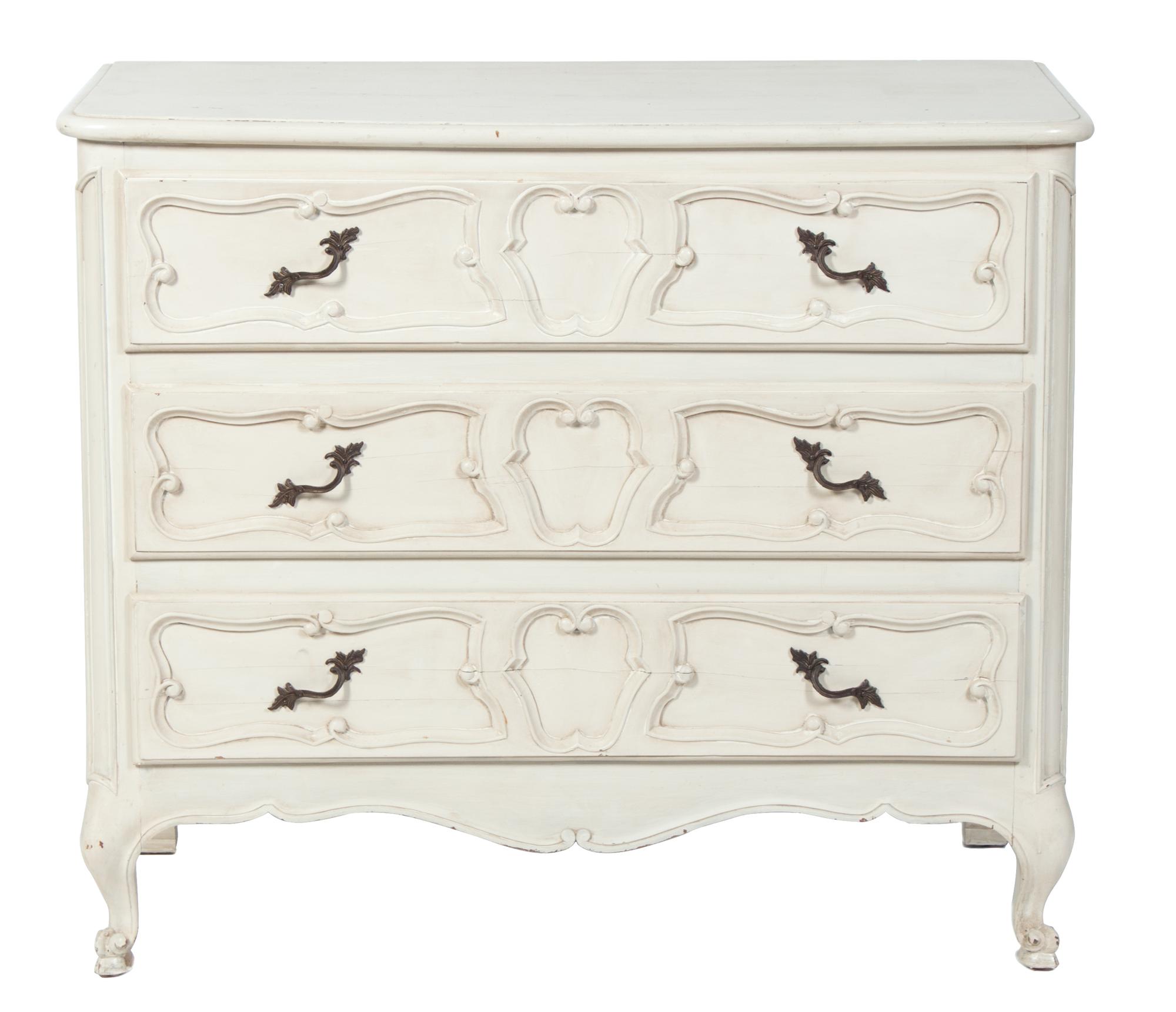 A Louis XV Style Painted Commode Height 33 x width 37 1/2 x depth 17 1/2 inches. — 20TH CENTURY
