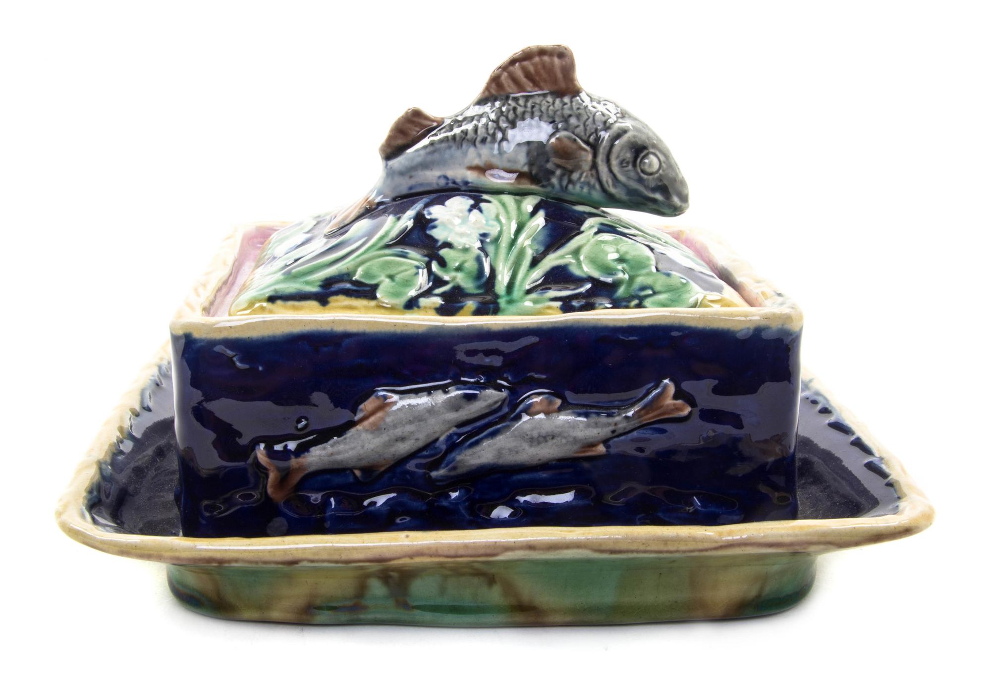 A Majolica Butter Dish and Cover, Width 7 7/8 inches.