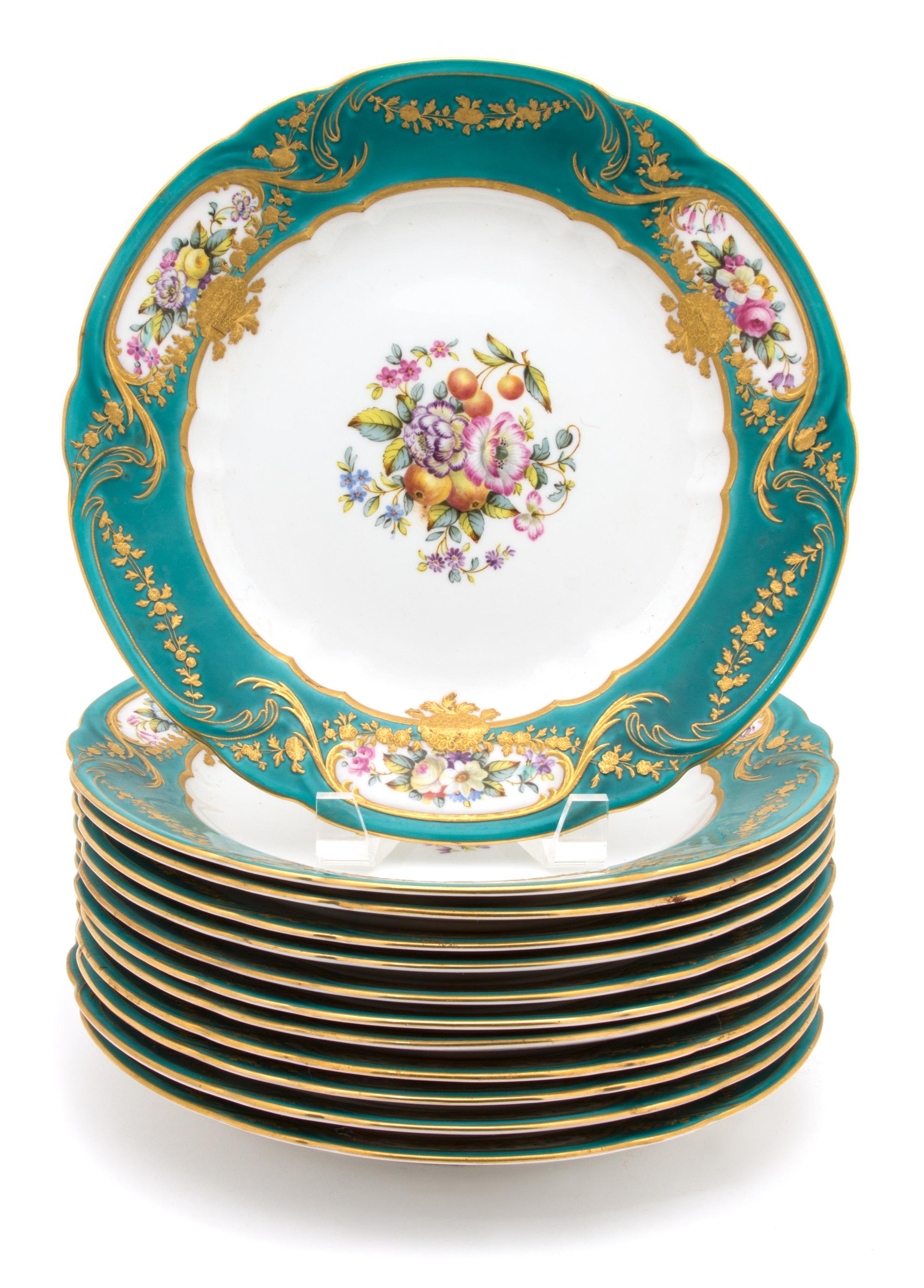 Twelve Spode Porcelain Cabinet Plates Diameter 10 inches. — 19TH CENTURY