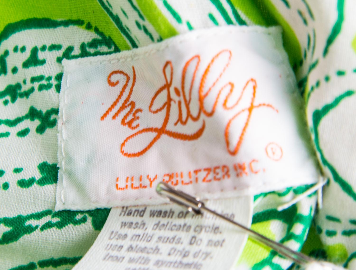 A Lilly Pulitzer Green and White Floor Length Caftan, Size S.