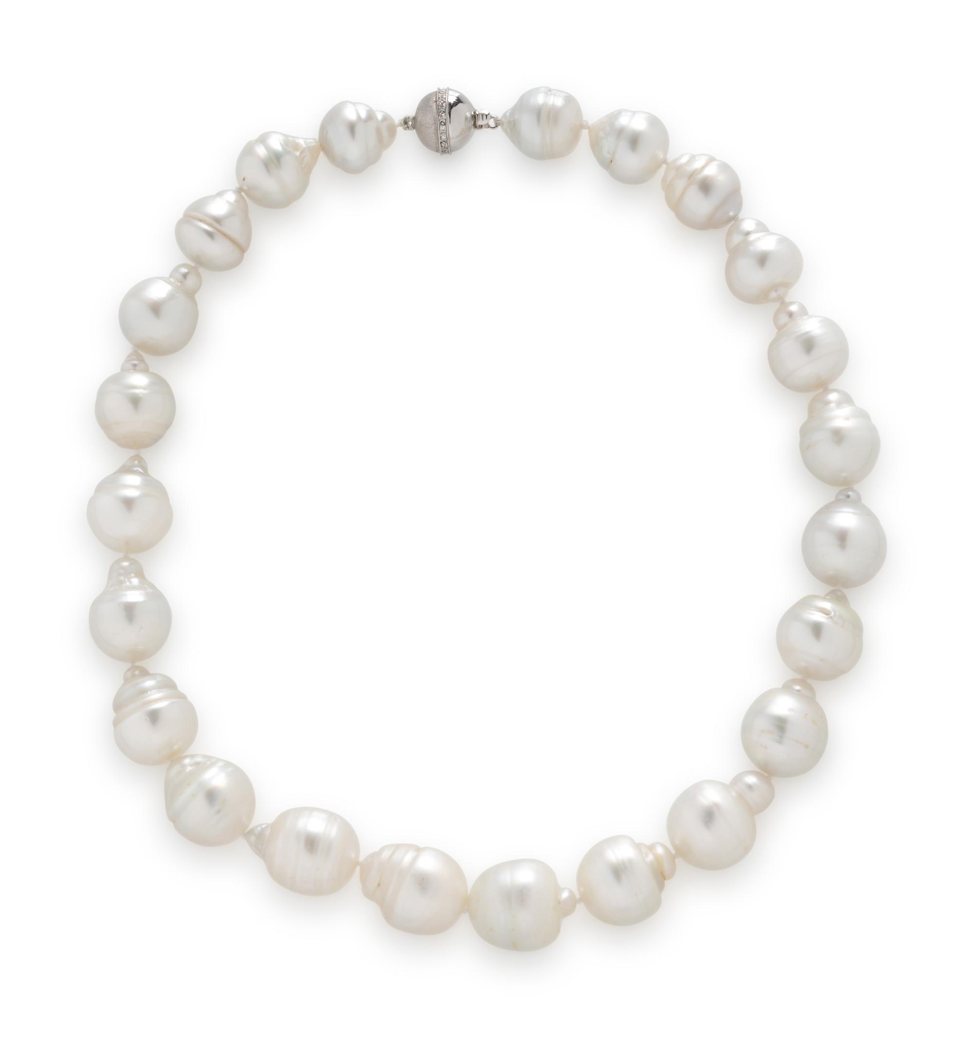 CULTURED PEARL AND DIAMOND NECKLACE