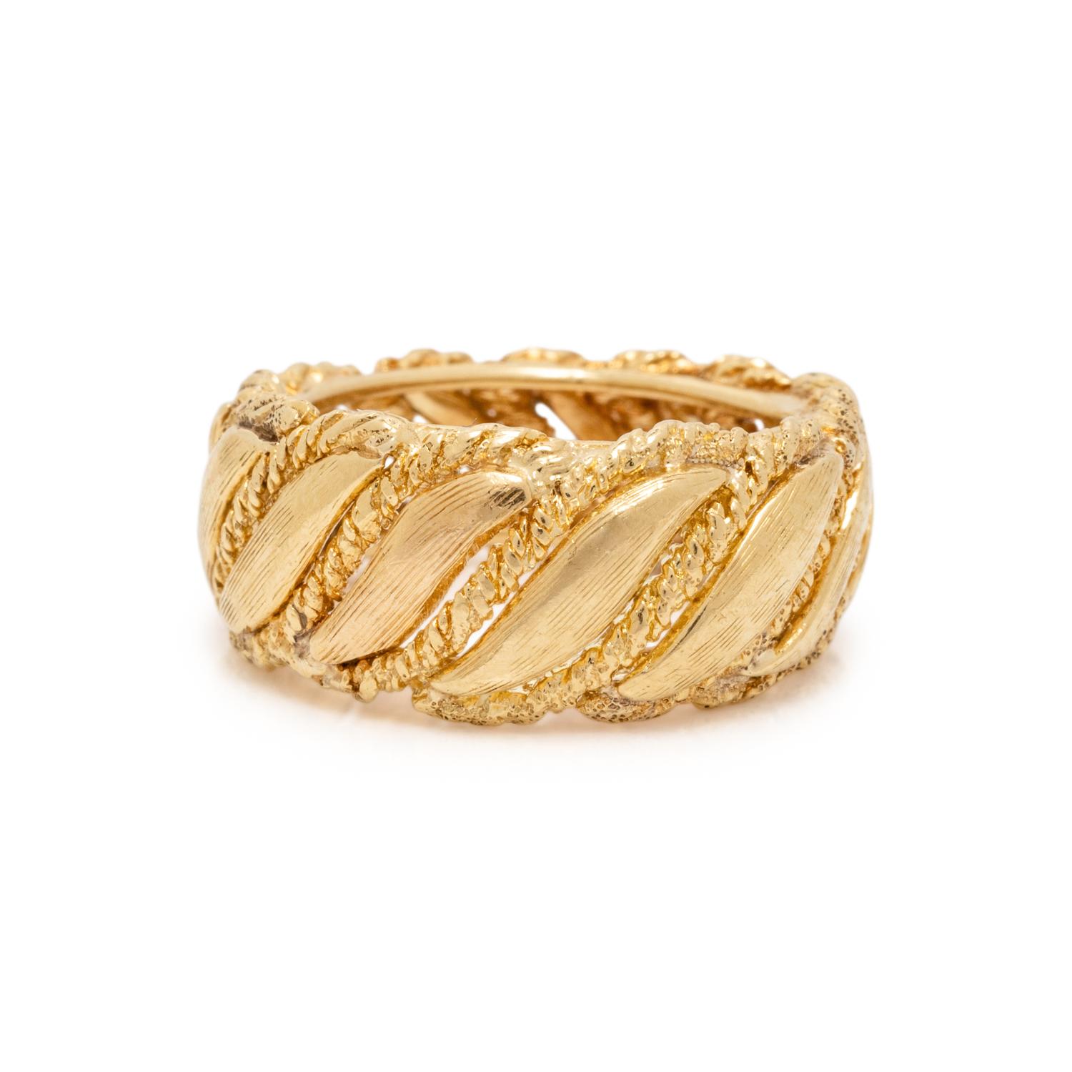 YELLOW GOLD FANCY BAND RING