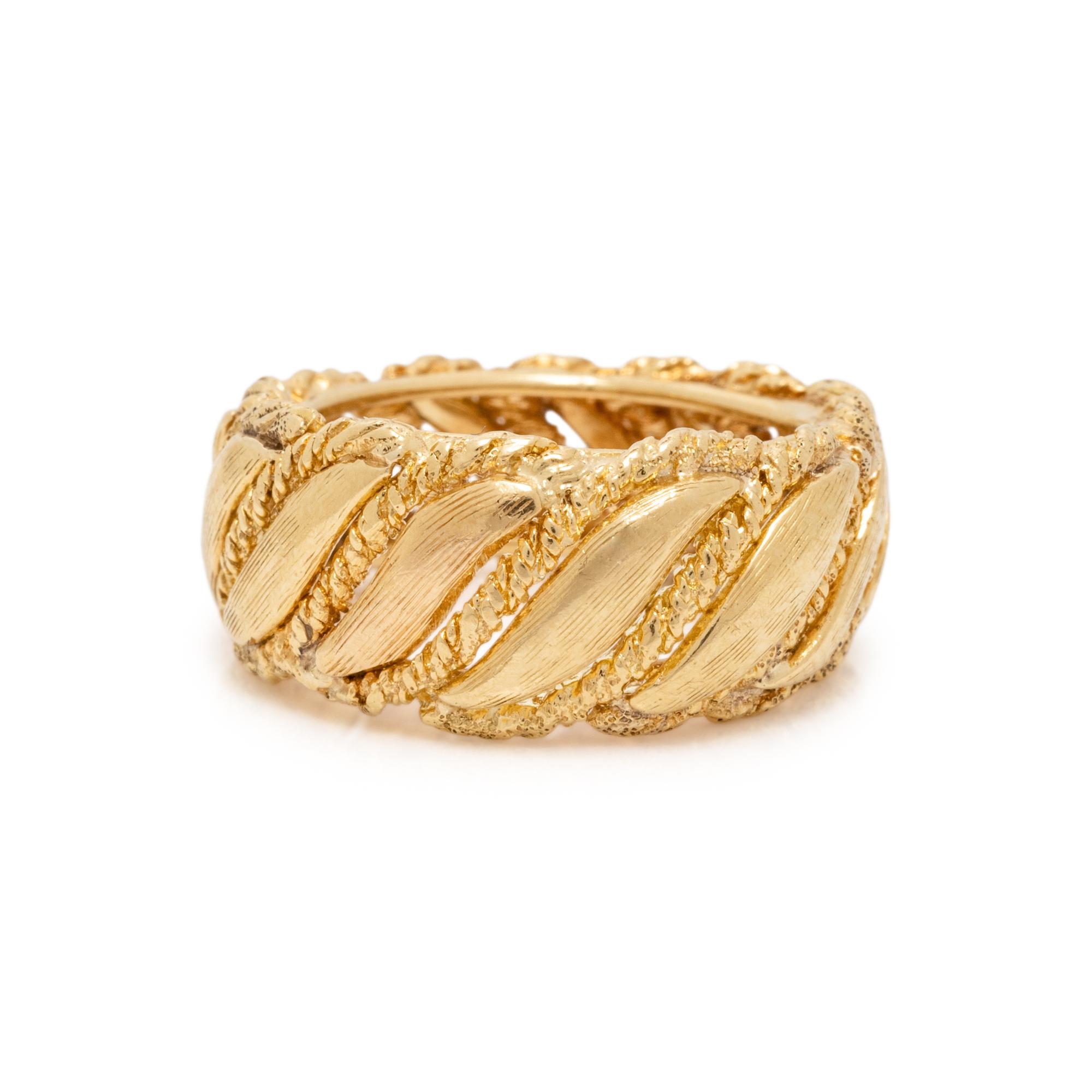 YELLOW GOLD FANCY BAND RING