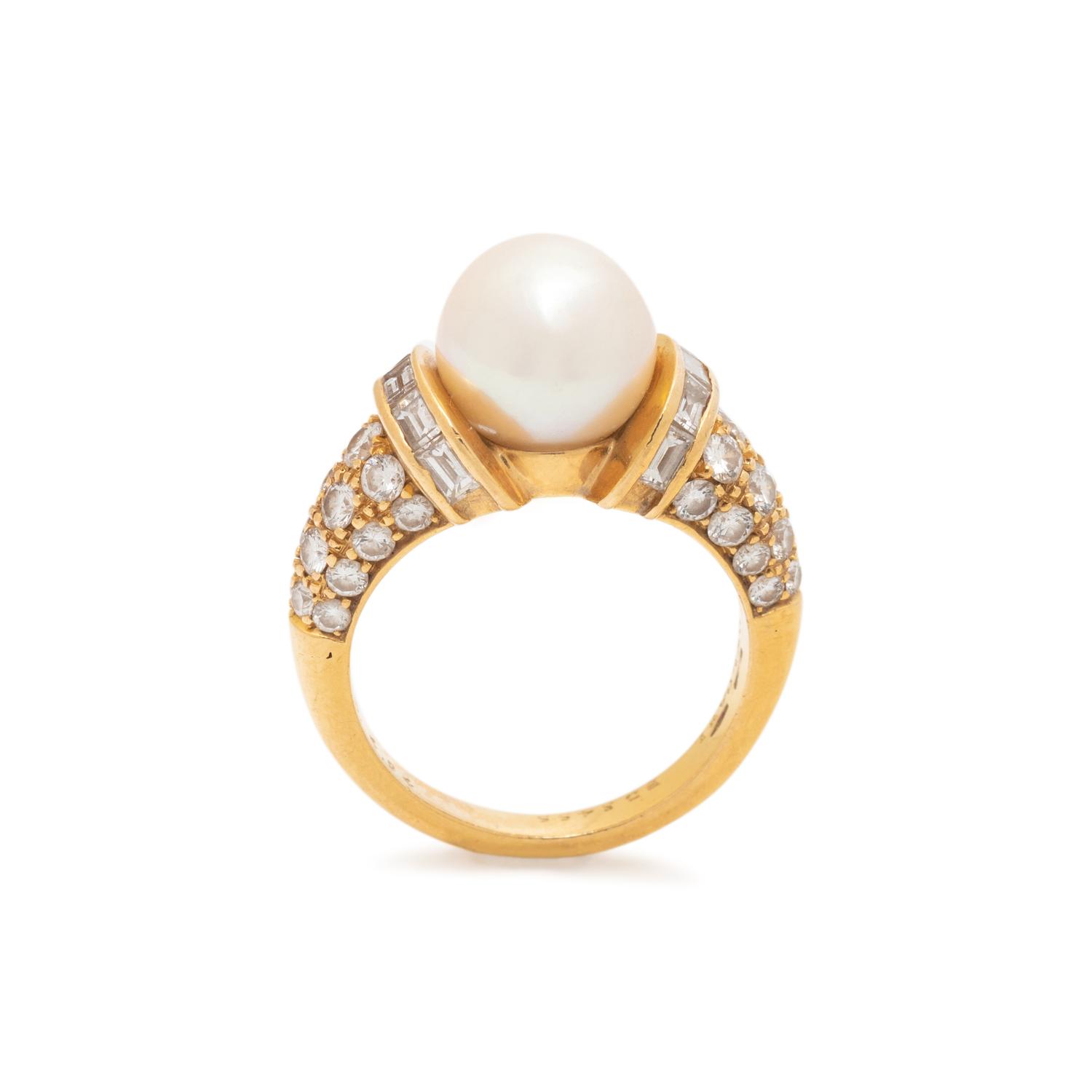 BVLGARI, YELLOW GOLD, CULTURED PEARL AND DIAMOND RING