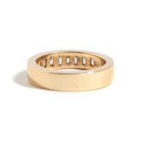 YELLOW GOLD AND DIAMOND RING