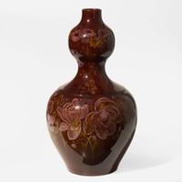 A Monumental Wedgwood Magnolia Ware Vase UK, circa 1895