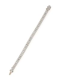 PLATINUM AND DIAMOND LINE BRACELET