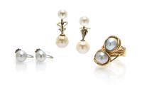 A Collection of Gold and Cultured Pearl Jewelry, 11.50 dwts.