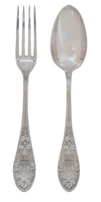 An Antique French Silver Presentation Set for The Wine Association of America Length 8 1/2 inches. — 20TH CENTURY