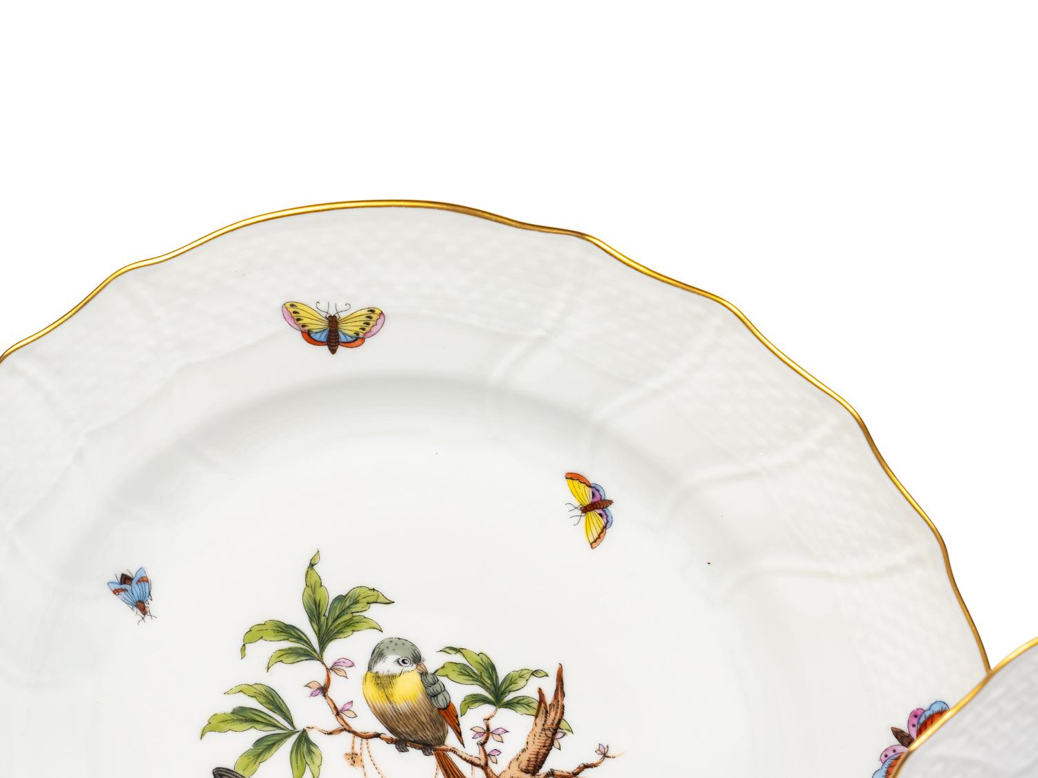 A Herend Rothschild Bird Porcelain Dinner Service