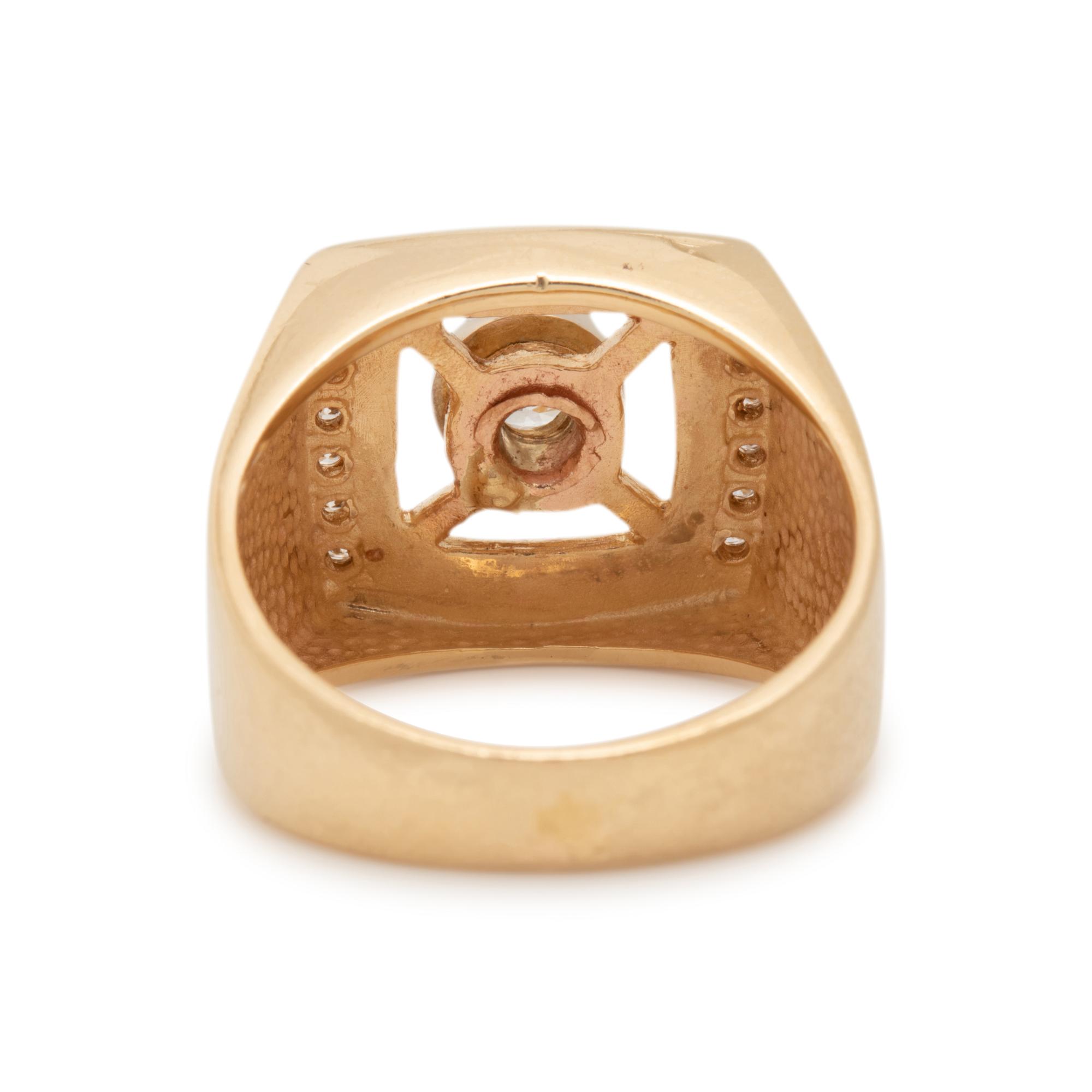 YELLOW GOLD AND DIAMOND RING