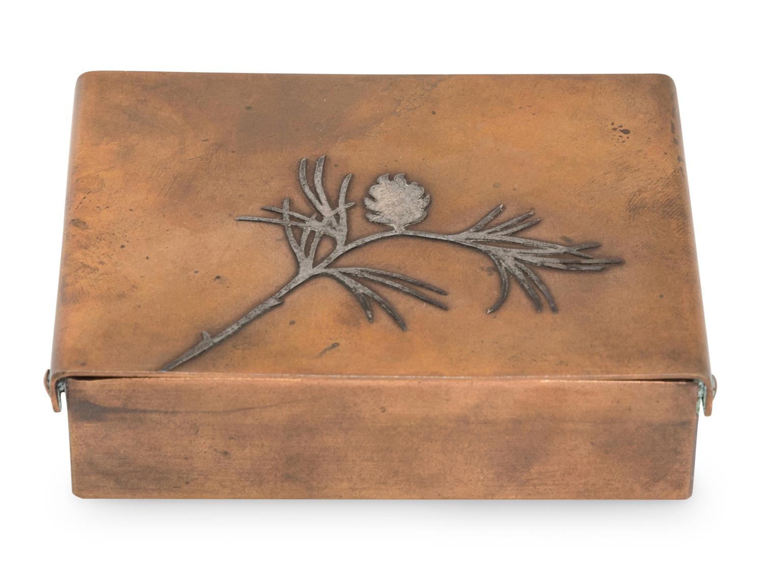Hinged Box, model 4081